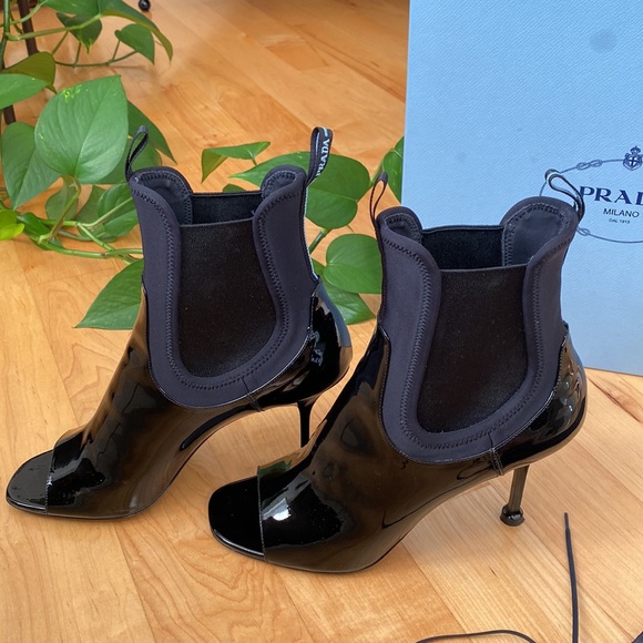 Prada Neoprene Heels 40.5 - Picture 2 of 5